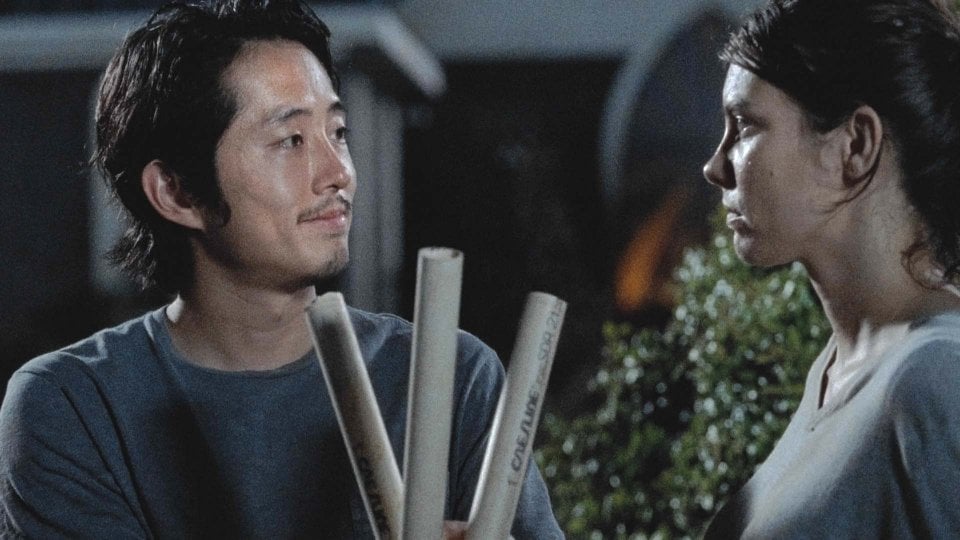 The Walking Dead: Steven Yeun e Lauren Cohan in I nodi si sciolgono