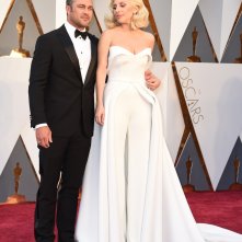 Lady Gaga e Taylor Kinney agli Oscar 2016