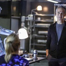 Arrow: l'attore Tom Amandes è The Calculator in Sins of the Father