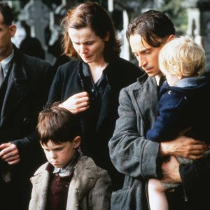Le ceneri di Angela (1999) - Film - Movieplayer.it