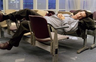 The Terminal: uno scomodo pisolino per il povero Tom Hanks