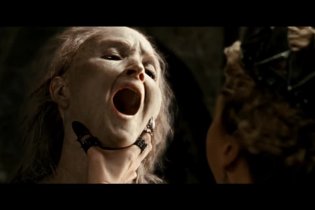 Biancaneve e il cacciatore... al contrario