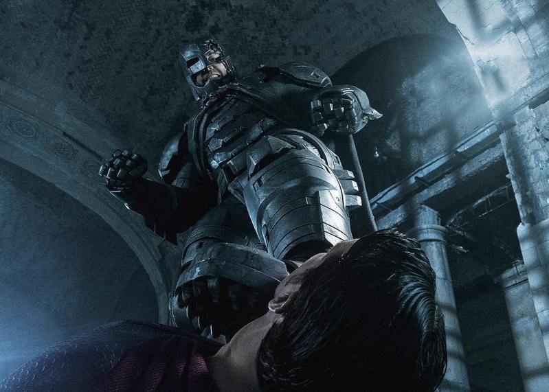 Batman v Superman: Dawn of Justice - Ben Affleck minaccia Henry Cavill