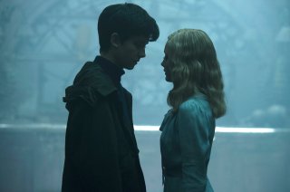 Miss Peregrine’s Home for Peculiar Children: Asa Butterfield ed Ella Purnell in una scena