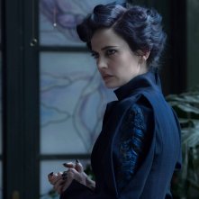 Miss Peregrine’s Home for Peculiar Children: lo sguardo preoccupato di Eva Green