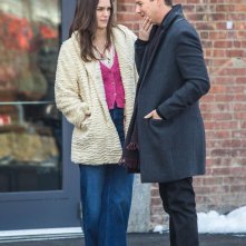 Collateral Beauty: Edward Norton e Keira Knightley passeggiano sul set