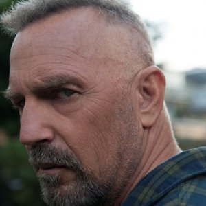 Criminal: un primissimo piano di Kevin Costner