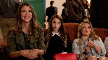 Younger: Sutton Foster, Molly Bernard e Hilary Duff in una foto della prima stagione