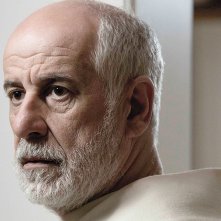 Le confessioni: un intenso primo piano di Toni Servillo