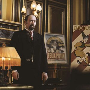 Mister Chocolat: Frédéric Pierrot in una scena del film
