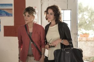 Nemiche per la pelle: Margherita Buy e Claudia Gerini in una scena del film