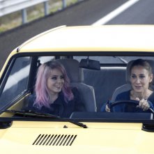 Tutte le strade portano a Roma: Sarah Jessica Parker e Rosie Day in una scena del film