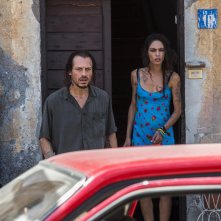 Veloce come il vento: Stefano Accorsi e Roberta Mattei in un momento del film