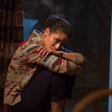 Zona d'ombra - Una scomoda verità: Gugu Mbatha-Raw in una scena del film