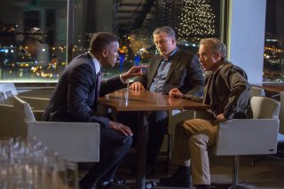 Zona d'ombra - Una scomoda verità: un pensieroso Will Smith, Alec Baldwin e Arliss Howard in una scena del film