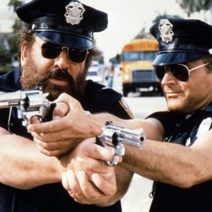 Due superpiedi quasi piatti - Terence Hill con Bud Spencer