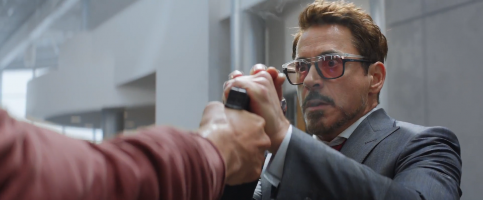 Captain America: Civil War: Robert Downey Jr nel trailer 2 del film