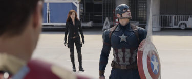 Captain America: Civil War: lo scudo di Cap nella tela di Spider-Man nel trailer 2 del film