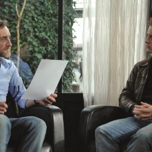 Les souvenirs: Jean-Paul Rouve, regista e attore del film, insieme a Mathieu Spinosi in una scena del film