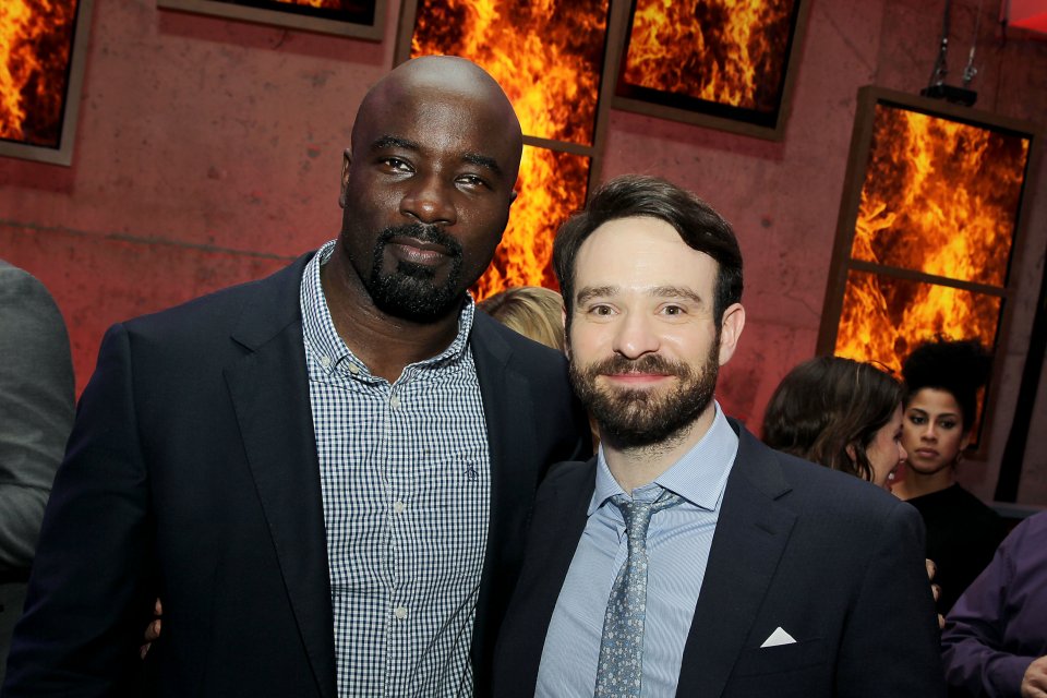 Daredevil: gli attori Mike Colter e Charlie Cox alla première della seconda stagione