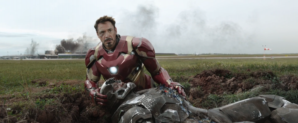 Captain America: Civil War: Robert Downey Jr e Don Cheadle nel trailer 2 del film