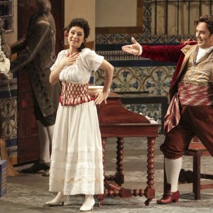 Teatro Regio di Torino: Il Barbiere di Siviglia, un'immagine dello spettacolo