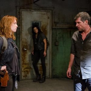 The Walking Dead: i Salvatori discutono su come agire nell'episodio Nella stessa barca