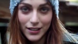 Un paese quasi perfetto - Featurette 'Tecniche di seduzione: Anna'