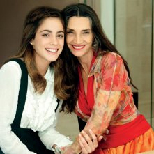 Tini - La nuova vita di Violetta: Ángela Molina e Martina Stoessel in un'immagine promozionale
