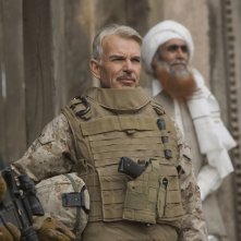 Whiskey Tango Foxtrot: Billy Bob Thornton in una scena del film