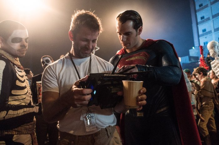 Zack Snyder ribadisce: 'Non sono un fascista, e ho fatto uno dei film più gay di sempre'