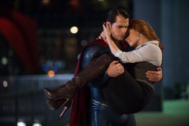 Batman v Superman: Henry Cavill e Amy Adams interpretano Clark e Lois
