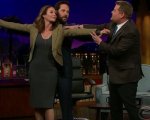 Paul Rudd e Diane Lane ricreano un'iconica scena del film Titanic