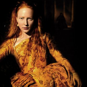 Elizabeth: Cate Blanchett