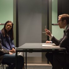 Il nostro traditore tipo: Naomie Harris, Ewan McGregor e Damian Lewis in una scena del film