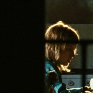 Senza lasciare traccia: Vitaliano Trevisan, Elena Radonicich e Michele Riondino in una scena del film