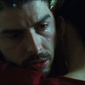 Senza lasciare traccia: Michele Riondino in un intenso momento del film