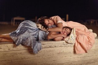 La pazza gioia: Micaela Ramazzotti e Valeria Bruni Tedeschi insieme in una scena del film