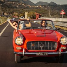 La pazza gioia: Valeria Bruni Tedeschi e Micaela Ramazzotti in macchina in una scena del film