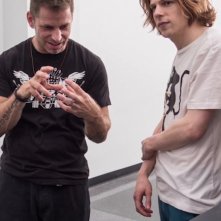 Batman v Superman: Zack Snyder insieme a Jesse Eisenberg sul set