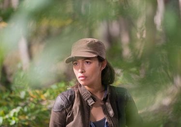 The Walking Dead: Christian Serratos interpreta Rick nell'episodio East