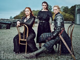Il trono di spade: una foto di Sophie Turner, Maisie Williams e Gwendoline Christie realizzata per Entertainment Weekly