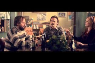 La Comune - Clip 'La nuova arrivata'