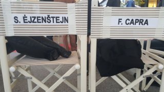 Effetto Cinema Notte Viareggio: le sedie da regista del Caffé Fappani