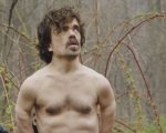 Peter Dinklage, 'nudo e crudo' in una parodia del reality!