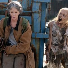 The Walking Dead: l'attrice Melissa McBride in una foto della puntata L'ultimo giorno sulla Terra