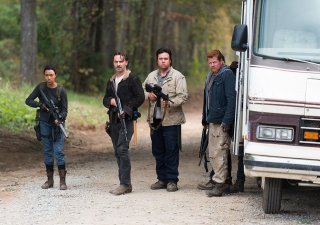 The Walking Dead: Sonequa Martin-Green, Andrew Lincoln, Josh McDermitt e Michael Cudlitz in L'ultimo giorno sulla Terra
