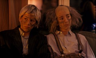 Microbo & Gasolina: Théophile Baquet e Ange Dargent a una festa in maschera in una scena del film