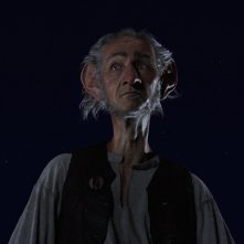 Il gigante gentile: Mark Rylance interpreta il gigante