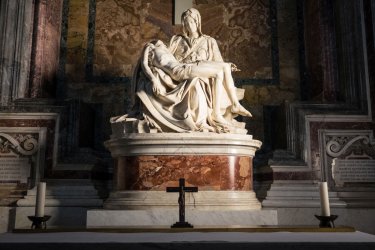 San Pietro e le Basiliche Papali di Roma 3D: la Pietà di Michelangelo in una scena del documentario